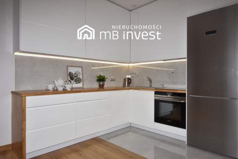 Apartament Nadmorski Dwór miejsce w hali garażowej