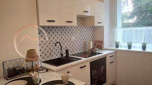 Kawalerka 32 m po generalnym remoncie