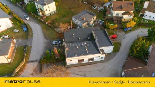 Obiekt usługowy z powierzchnią mieszkalną 430 m2.