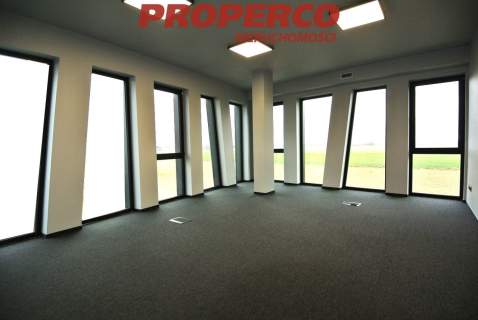 Obiekt magazynowo biurowy 3317m2 gm. Stare Babice