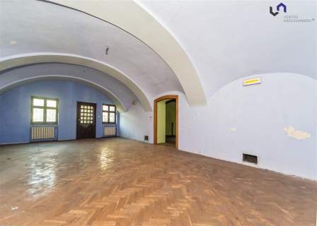 Nieruchomość komercyjna na sprzedaż, 1032,28 m2, Bielsko-Biała