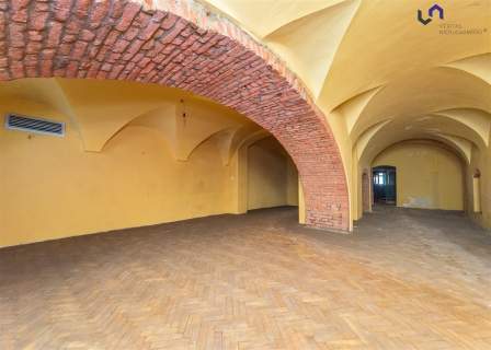 Nieruchomość komercyjna na sprzedaż, 1032,28 m2, Bielsko-Biała