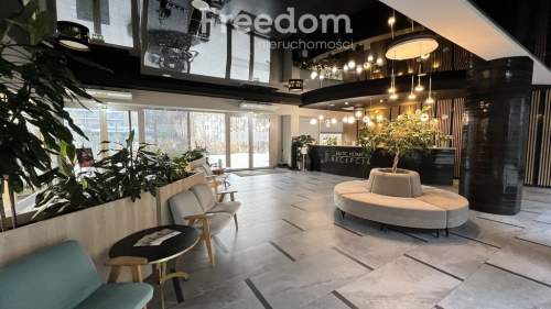 Apartament z panoramicznym widokiem lasu w Lividus