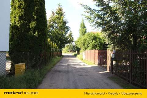 Atrakcyjna działka 1000 m2 gotowa do zabudowy.