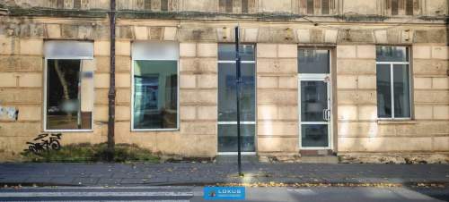 Lokal handlowo-usługowy parter witryna 56 m2