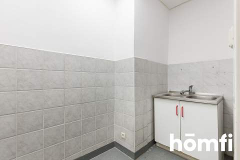 Sprzedaż lokal 141m2 podpiwniczenie centrum