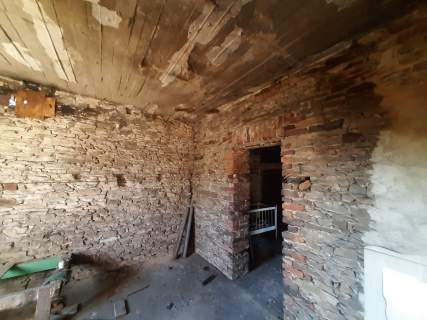 Dom 95 m kw. 8 a działki Strzyżowice