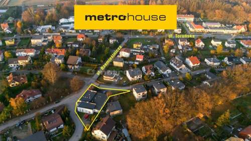 Obiekt usługowy z powierzchnią mieszkalną 430 m2.
