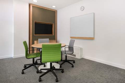 biurową na planie otwartym w Regus North Gate