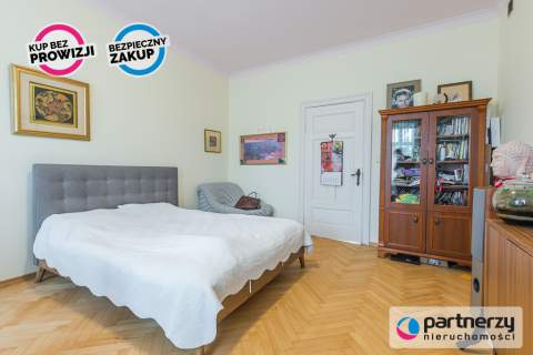 Wyjątkowy apartament w przedwojennej willi pod las