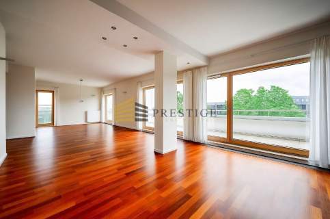 Penthouse z fenomenalnym tarasem na dachu 