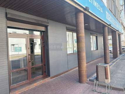 LOKAL HANDLOWO-USŁUGOWY W ŚCISŁYM CENTRUM