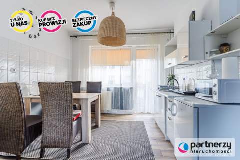 DOM Z 6 NIEZALEŻNYMI APARTAMENTAMI W ŁEBIE