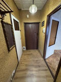 Duży salon, balkon, centrum, ogrzewanie gazowe