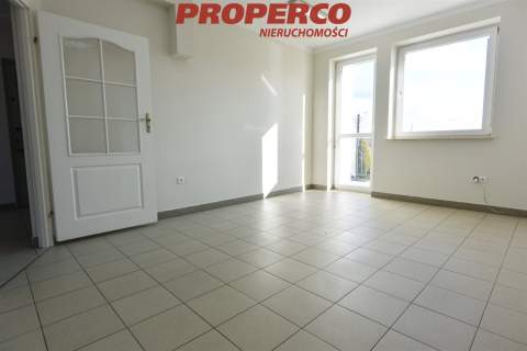 Lokal pow. 64 m2, Daleszyce, Centrum