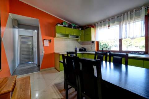 Dom 210,5 m2, z warsztatem 199,7 m2
