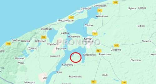 Działka budowlana na 10 domów przy wodzie