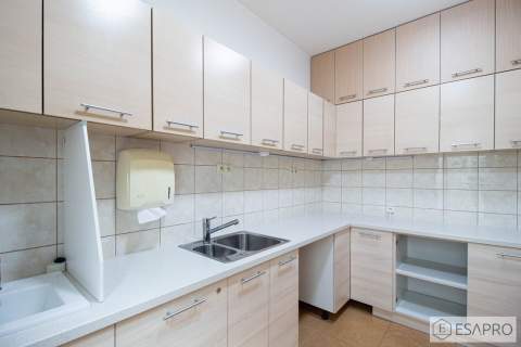 Lokal medyczny/biurowy w centrum dużego osiedla