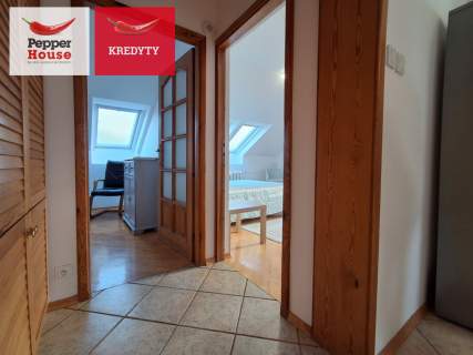 Wyjątkowy apartament 112 m2 po podłodze ze skosami