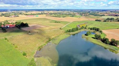 Działka bud. 2,1 ha z linią brzegową jeziora Mamry