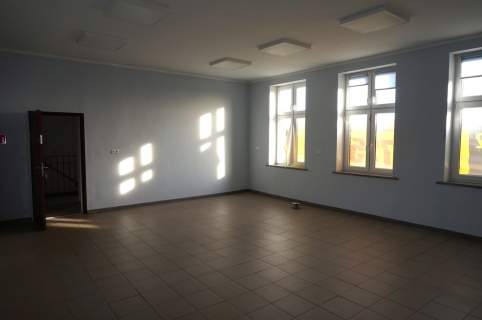 Do wynajęcia lokal usługowy 150 mkw - ŚRÓDMIEŚCIE