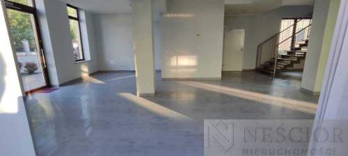 Atrakcyjny lokal usługowy w centrum 100m2