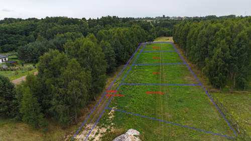Budowlane 10 a koło lasku Toporowice gm. Mierzęcice