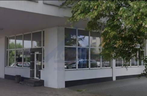 lokal na parterze Włochy
