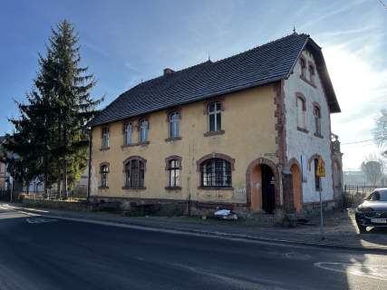 nieruchomość z budynkiem mieszkalno-usługowym