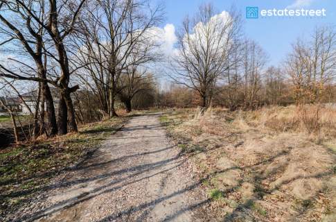 Niemal 10 arowa działka budowlana - Czernichów