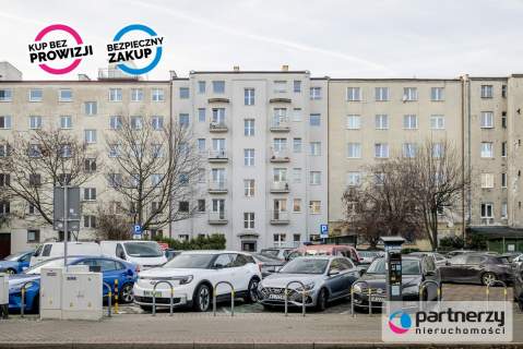 GDYNIA ŚWIĘTOJAŃSKA 42m , DO WŁASNEJ ARANŻACJI