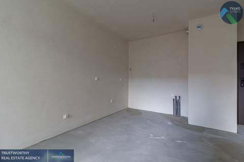 Centrum, 32.6 m2, 2 pokoje, balkon, parking,