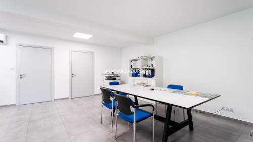 nowy lokal biurowo usługowy 110 m2 Sakwina