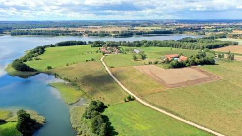 Działka bud. 2,1 ha z linią brzegową jeziora Mamry