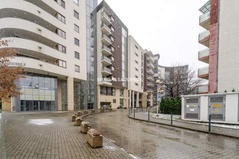 Lokal usługowy w stanie deweloperskim -706 m