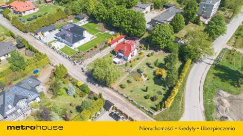 Komfortowy dom z pięknym ogrodem