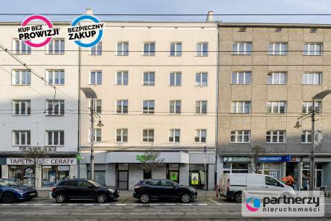 GDYNIA ŚWIĘTOJAŃSKA 42m , DO WŁASNEJ ARANŻACJI