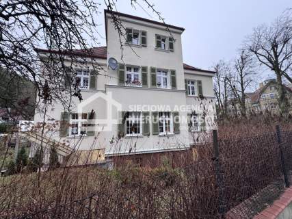 Lokal w zadbanej kamienicy w Sopocie Górnym