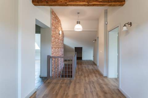 DOM 3 PIĘTRA - 230 M2 - DZIAŁKA 12 ARÓW - ZARZYCE