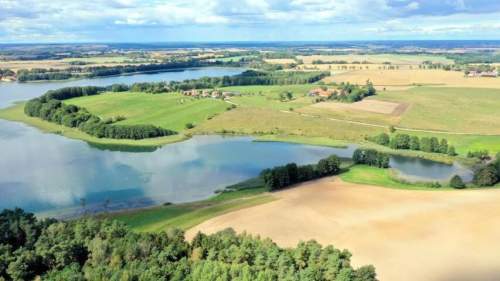 Działka bud. 2,1 ha z linią brzegową jeziora Mamry