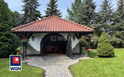 Willa na sprzedaż w atrakcyjnej okolicy