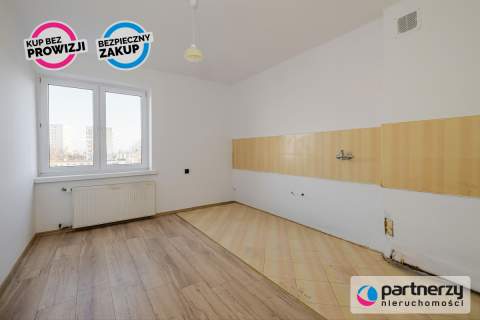 GDYNIA ŚWIĘTOJAŃSKA 42m , DO WŁASNEJ ARANŻACJI