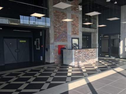 lokal na parterze Włochy