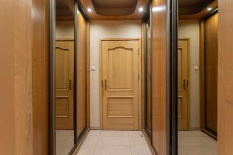 DOM 3 POZIOMY - 450 M2 - DZIAŁKA 1800 M2
