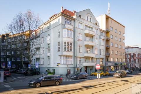 Nowe/osobna garderoba/top lokalizacja