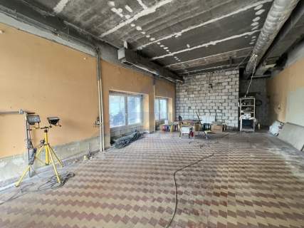 Do wynajęcia lokal 70m2 z witrynami