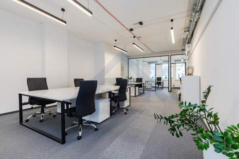 Biuro do wynajęcia Żelazna 141 m2