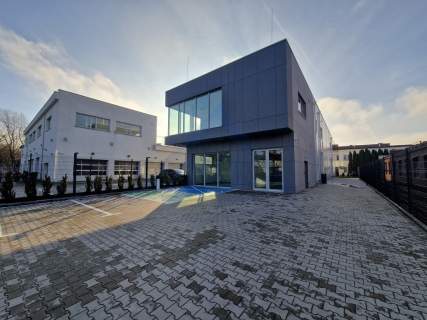 Cały budynek do wynajęcia na Bielanach 773 m2.