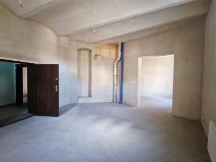 LOKAL UŻYTKOWY UL KALWARYJSKA , 62 M2