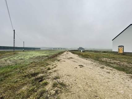WZ Media Prostokąt Płaska Droga utwardzona